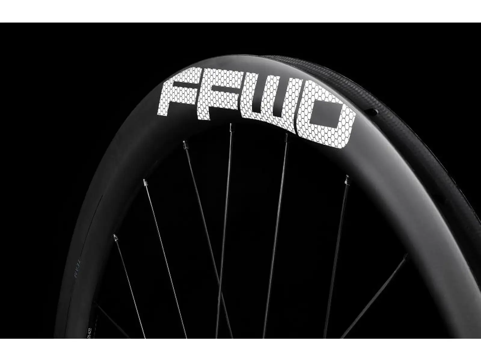 FFWD RYOT44 DT240 2:1 EXP szosowe karbonowe koła White tubularne, bębenek Shimano 11/12sp.