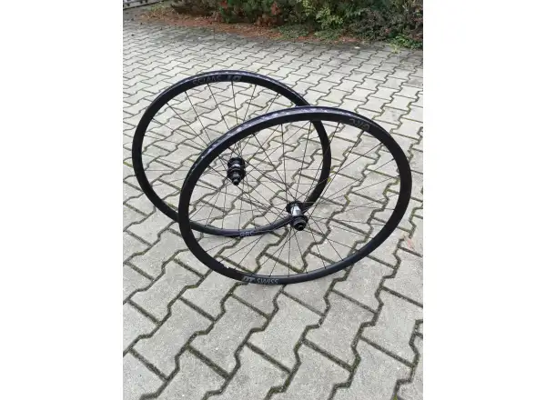 DT GRC LOG 25 Gravel Zaplecione koła