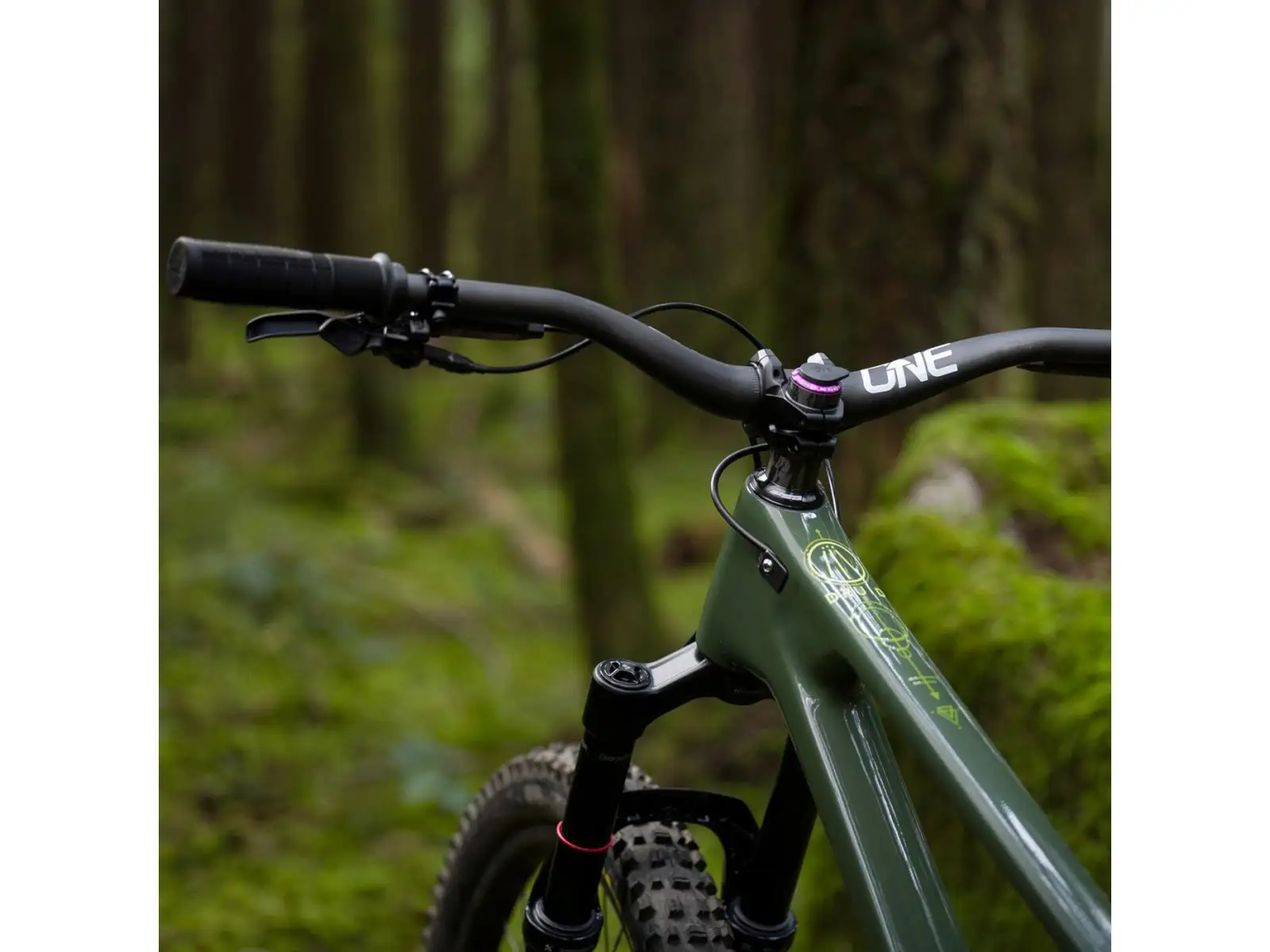 OneUp kierownica V2 Carbon 760 mm