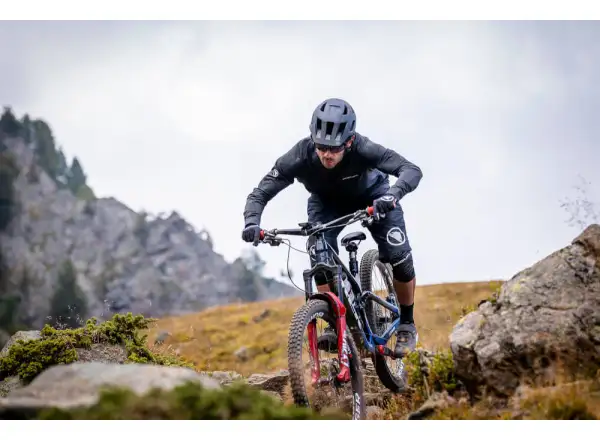 Endura SingleTrack MIPS MTB kask Electric Blue