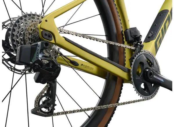 Giant Revolt Advanced Pro 0 gravel rower Cyber Lime