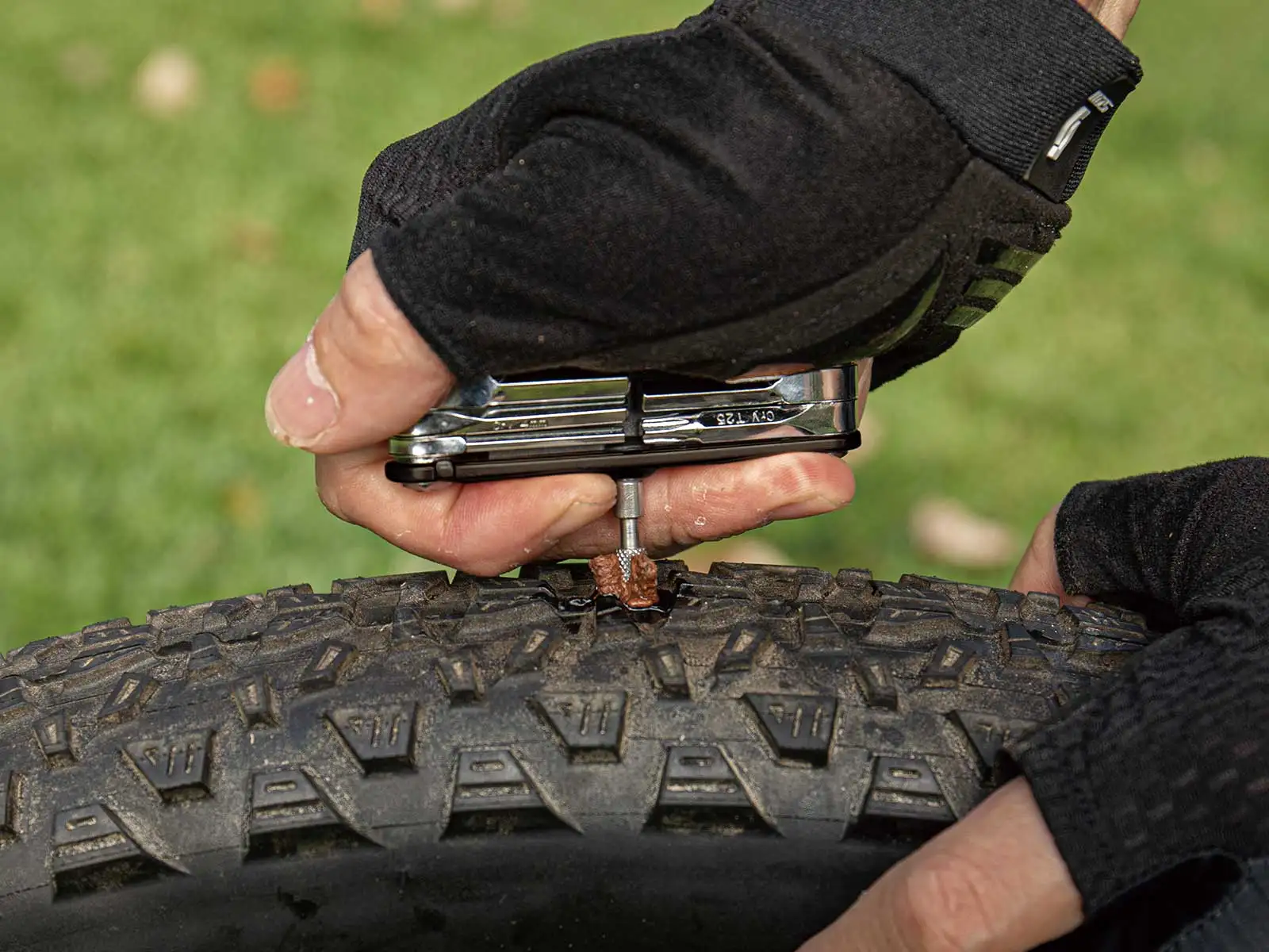 Topeak Tubi 11 multitool 11 funkcji czarna