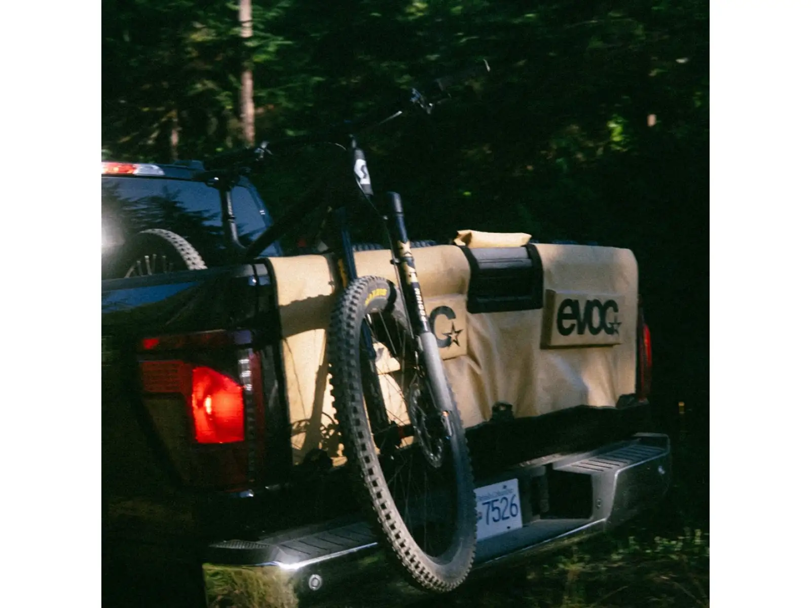 Evoc Tailgate Pad podkładka transportowa na samochód Sand