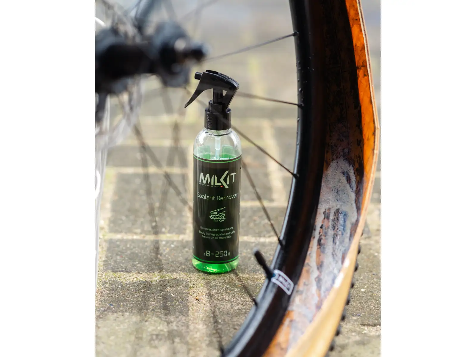 milKit usuwacz uszczelniacza 250ml