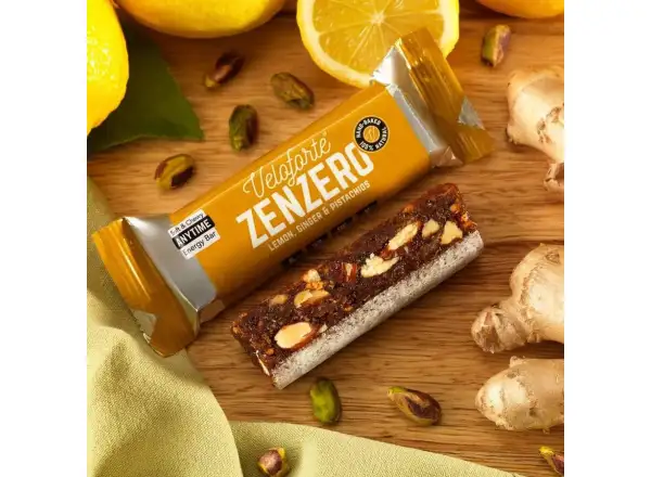 Veloforte Zenzero Bar baton 62 g Lemon, Ginger & Pistachios