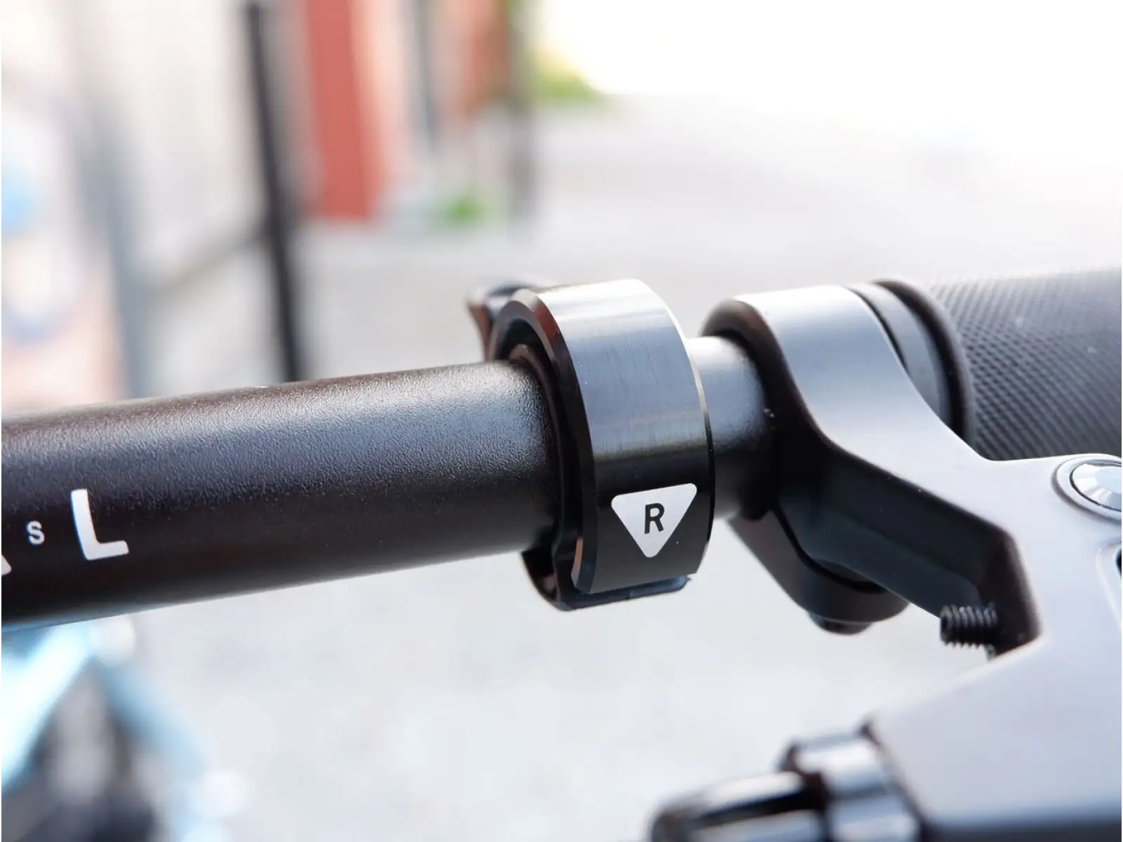 Rascal Knog Oi Bell Classic Small dzwonek Black