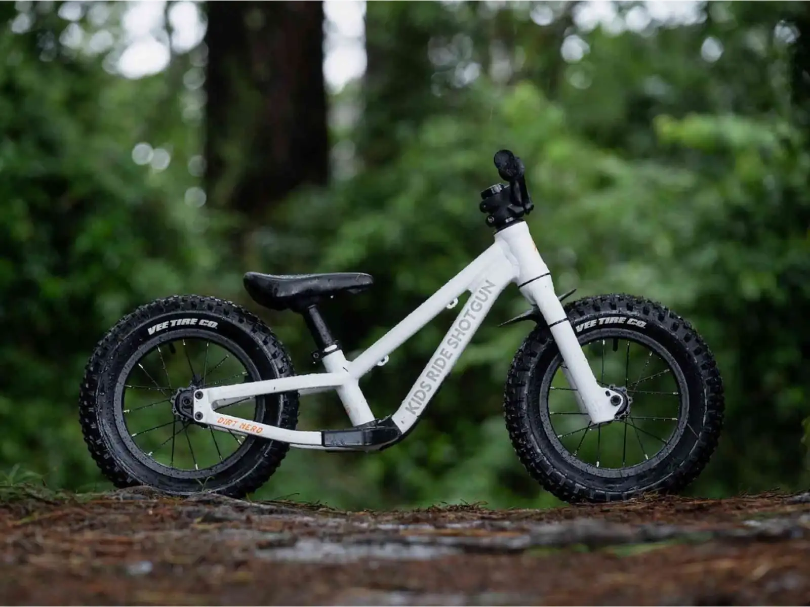 Kids Ride Shotgun Dirt Hero 12 rowerek biegowy z hamulcem