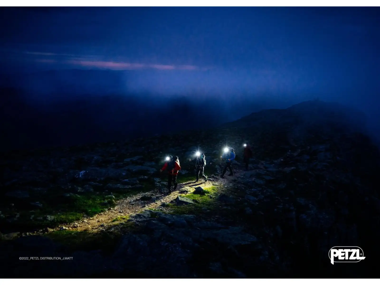Petzl TIKKA CORE 2025 latarka czołowa czarna