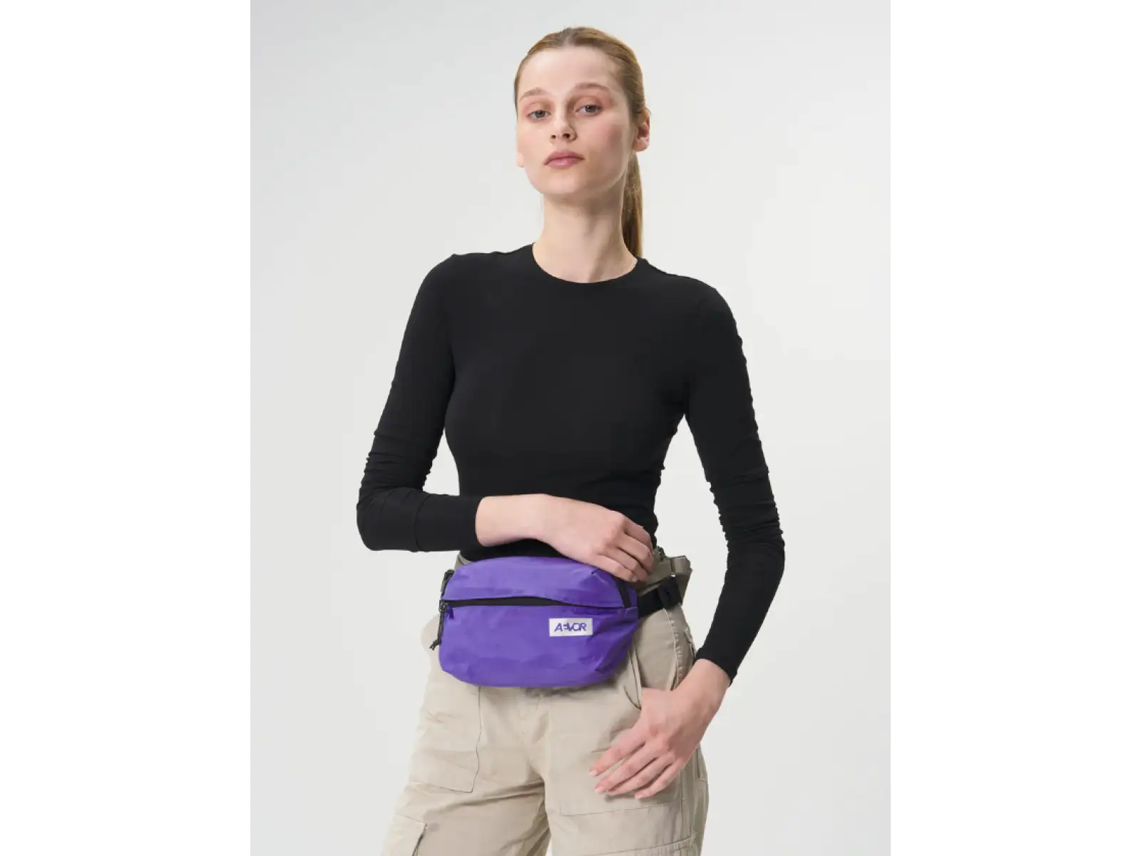 Aevor Hip Bag Ease torba na ramię/nerka Purple