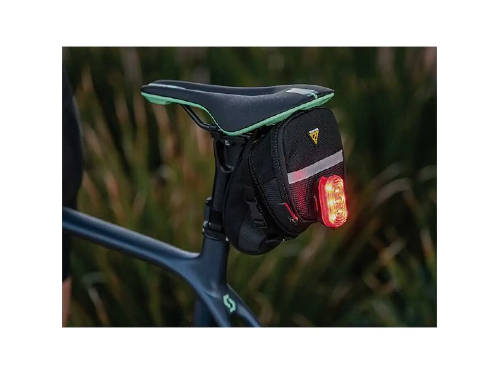 Topeak Taillux 100 USB tylne światło czerwona/żółta