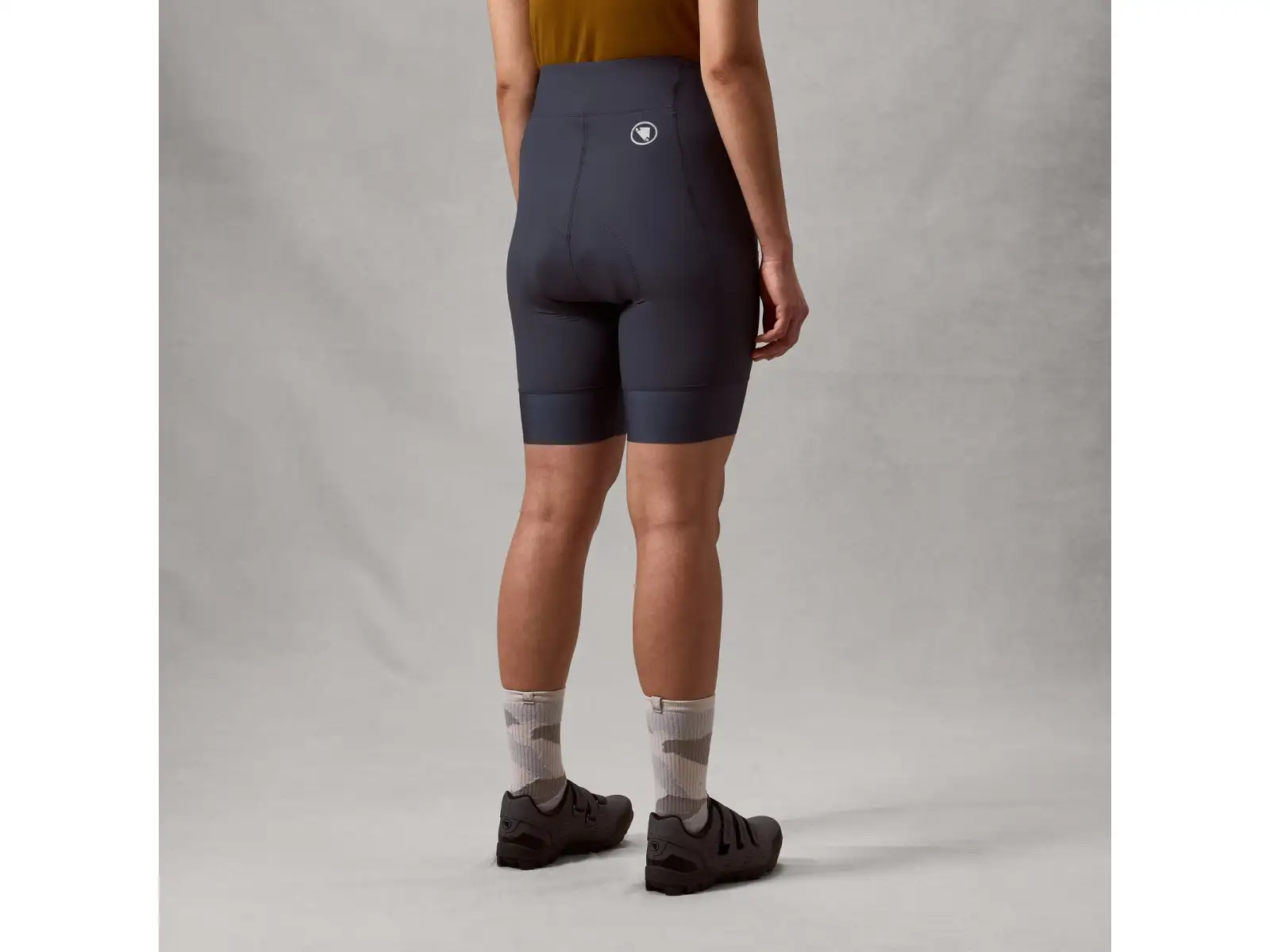 Endura Loop damskie spodenki z wkładką Carbon Grey