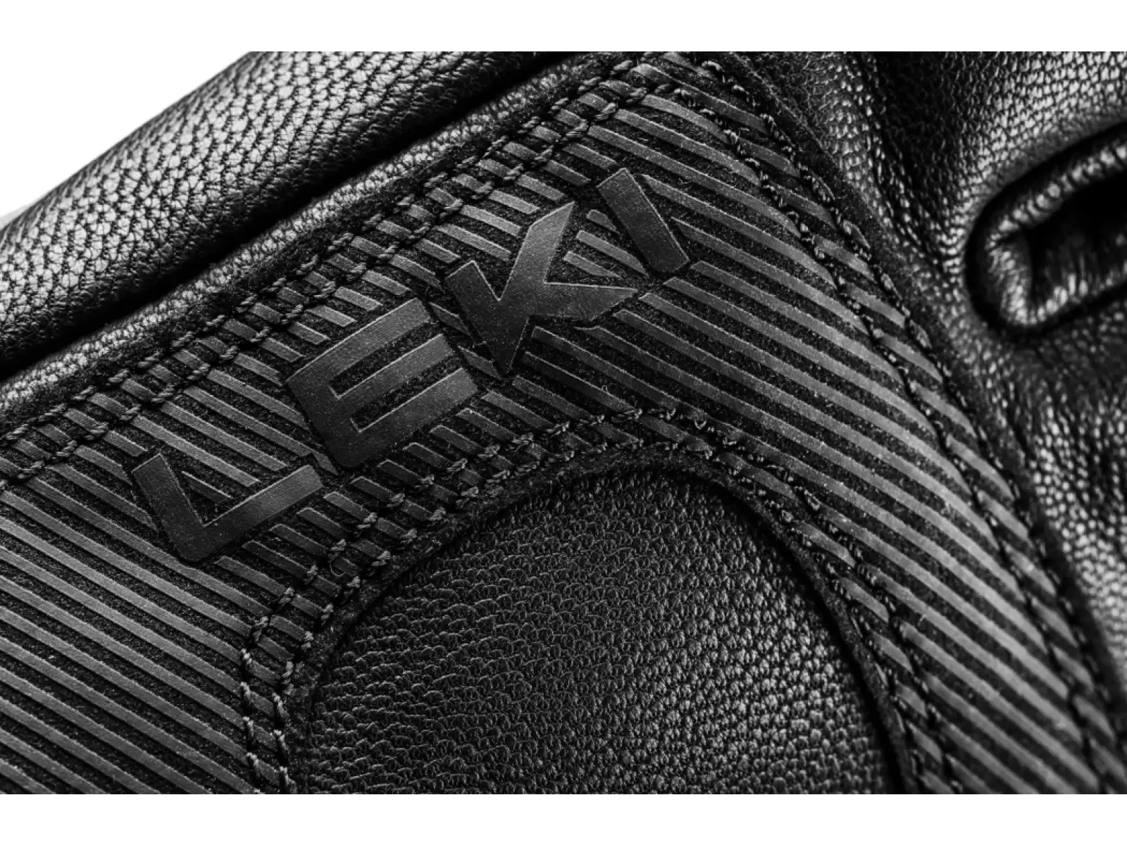 Leki Hevon Thermo 3D narciarskie rękawice Black