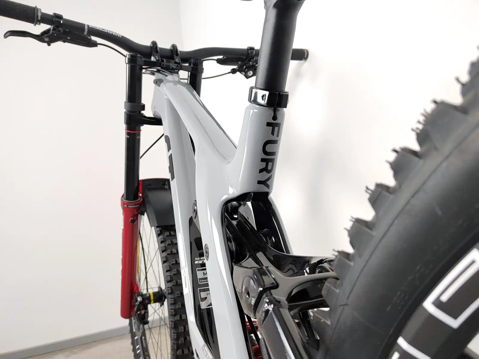 GT Fury Custom zjazdowy rower rozm. M