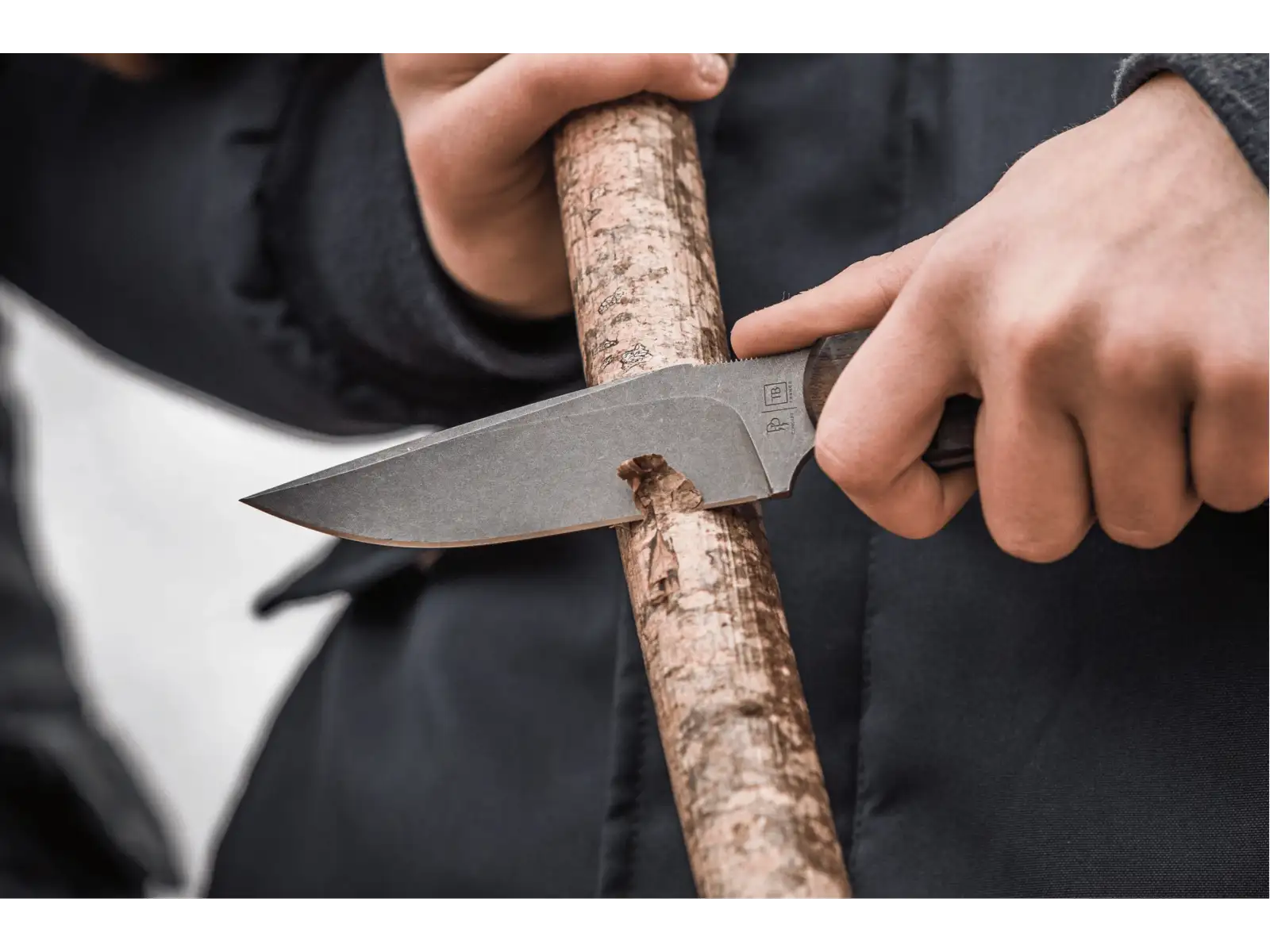 TB Outdoor Cammandeur G10 Nóż czarna