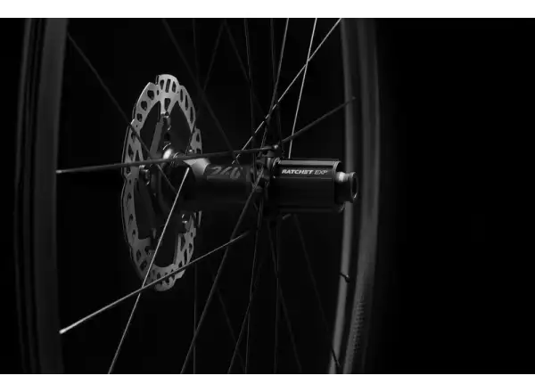 FFWD RYOT33 DT240 2:1 EXP szosowe koła zaplatane na oponki MattBlack bębenek Sram XDR