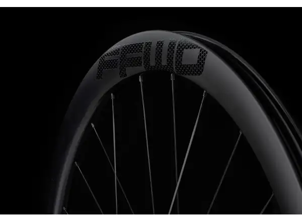 FFWD RYOT44 DT240 2:1 EXP szosowe koła zapleciona opona MattBlack bębenek Shimano HG11