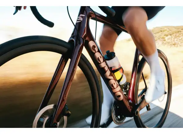 Cervélo Caledonia 105 Di2 rower szosowy Black