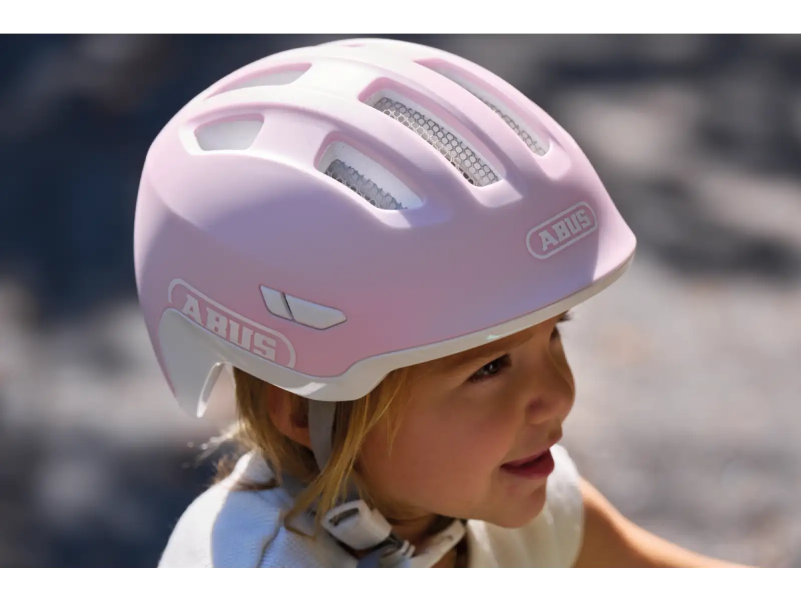 Abus Smiley 3.0 Ace LED kask dziecięcy Pure Rose
