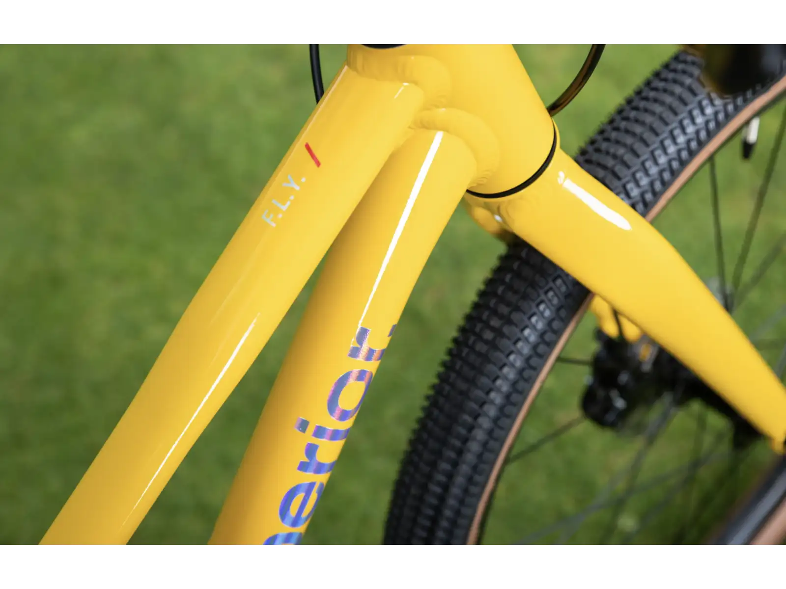 Superior F.L.Y. 24 rower dziecięcy Gloss Yellow