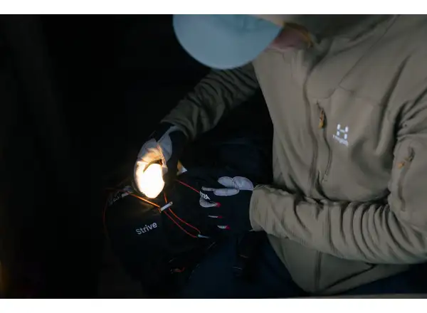 Silva Glow Recharge kompaktowa latarka czarna