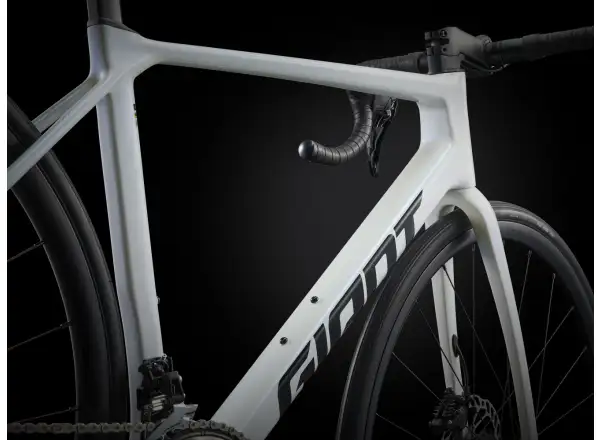 Giant TCR Advanced 2 KOM rower szosowy Illusion White