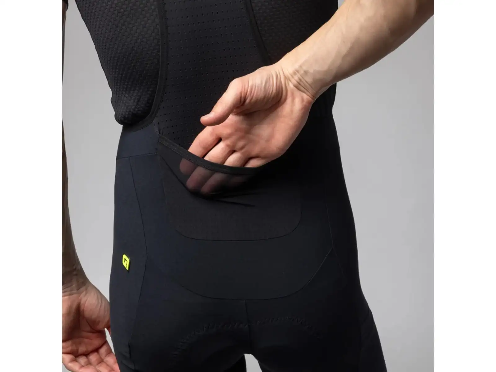 Alé Off Road Gravel-Pro męskie szorty z wkładką i szelkami Black