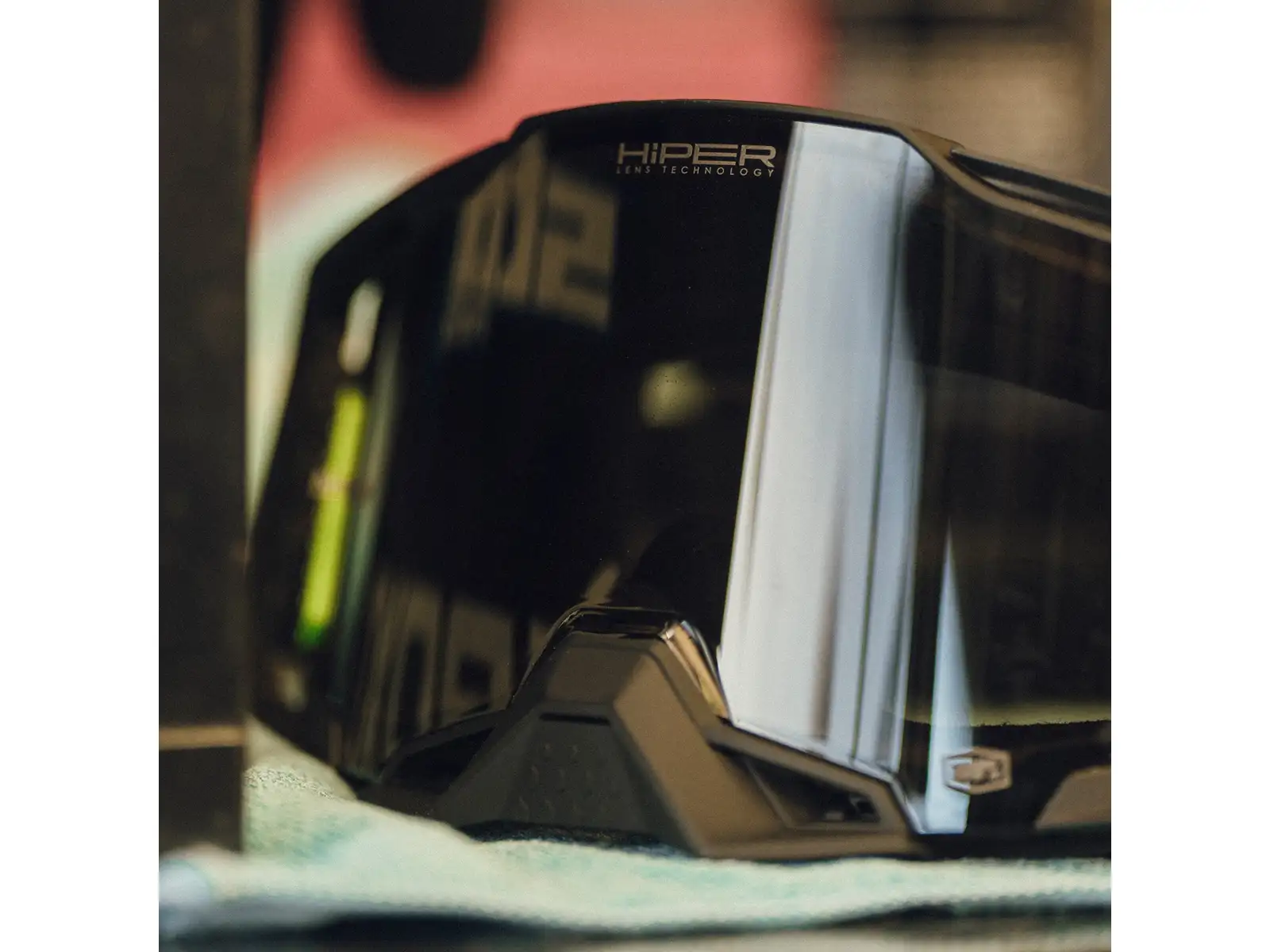 100% Armega gogle zjazdowe Tetsumi/HiPER Black Mirror Lens