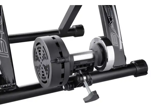 Force Basic Magnetic 400 W Fe trenażer