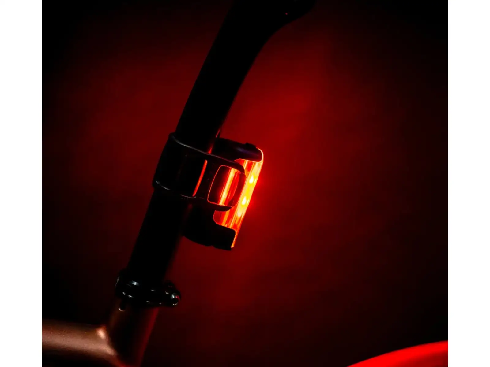 Lezyne Strip Drive Pro 400+ tylne światło czarna