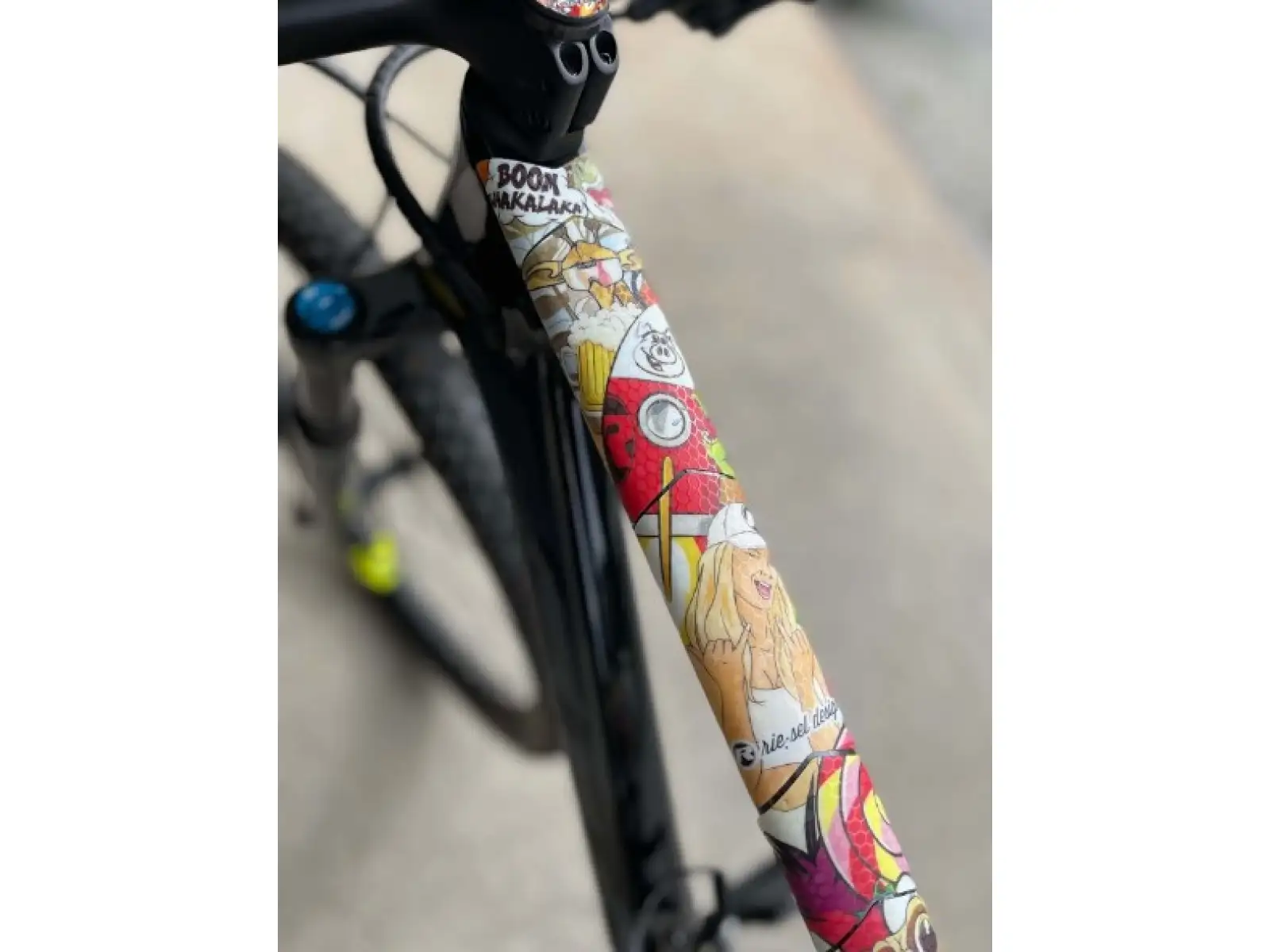 Rie:sel Design TAPE 3000 folia na ramę Stickerbomb Eyecatcher