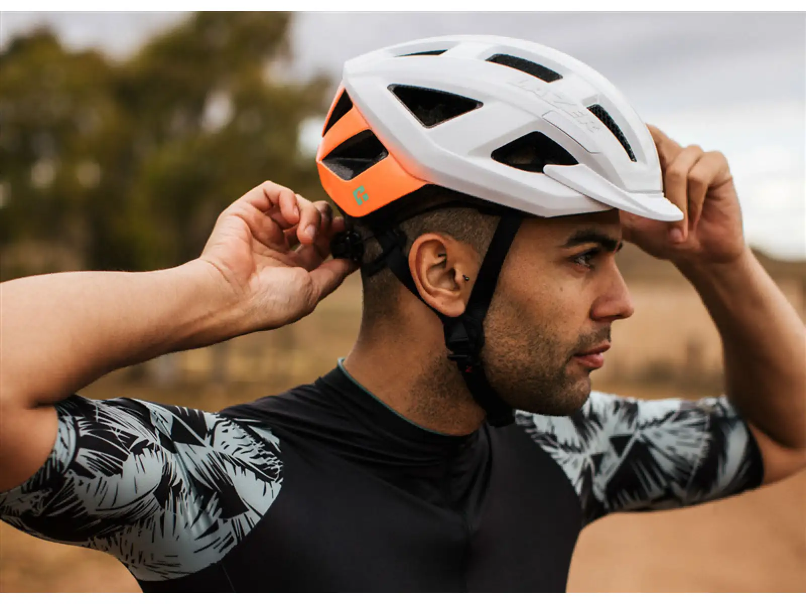 Lazer Cerro KC szosowy kask White/Flash Orange