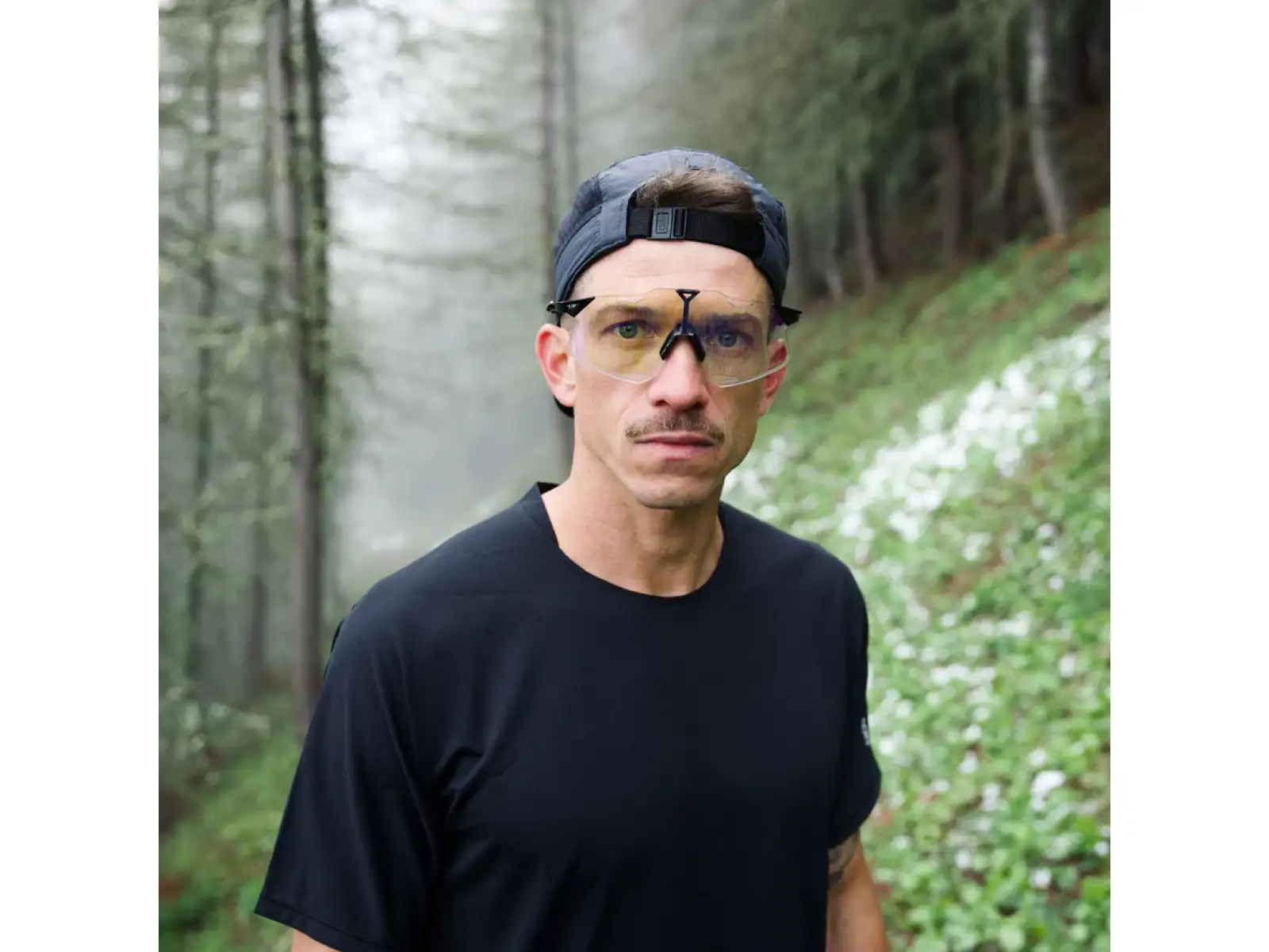 100% Hypercraft okulary Gloss Black/Photochromic Purple Mirror