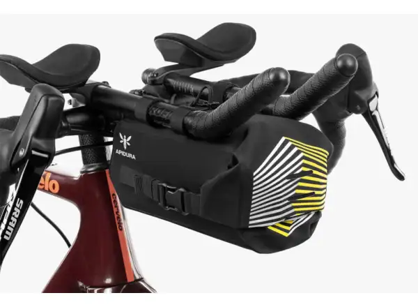 Apidura Racing torba na kierownicę aero 2,5 l czarna