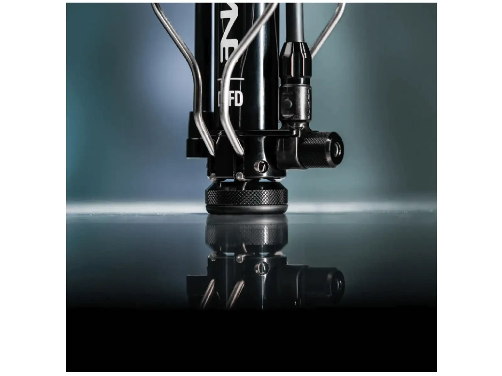 Lezyne Digital Travel Floor Drive pompka Black