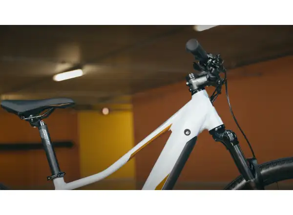 Superior eXP 8089 B Gloss Chrome/Matte Black rower elektryczny górski