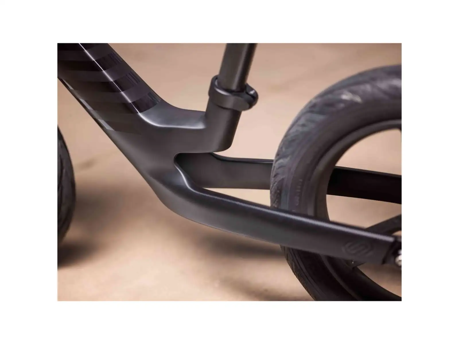 Giant PRE RCARBON PUSH BIKE rowerek biegowy dziecięcy