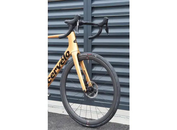 Cervélo Soloist Force eTap AXS rower szosowy gold dust
