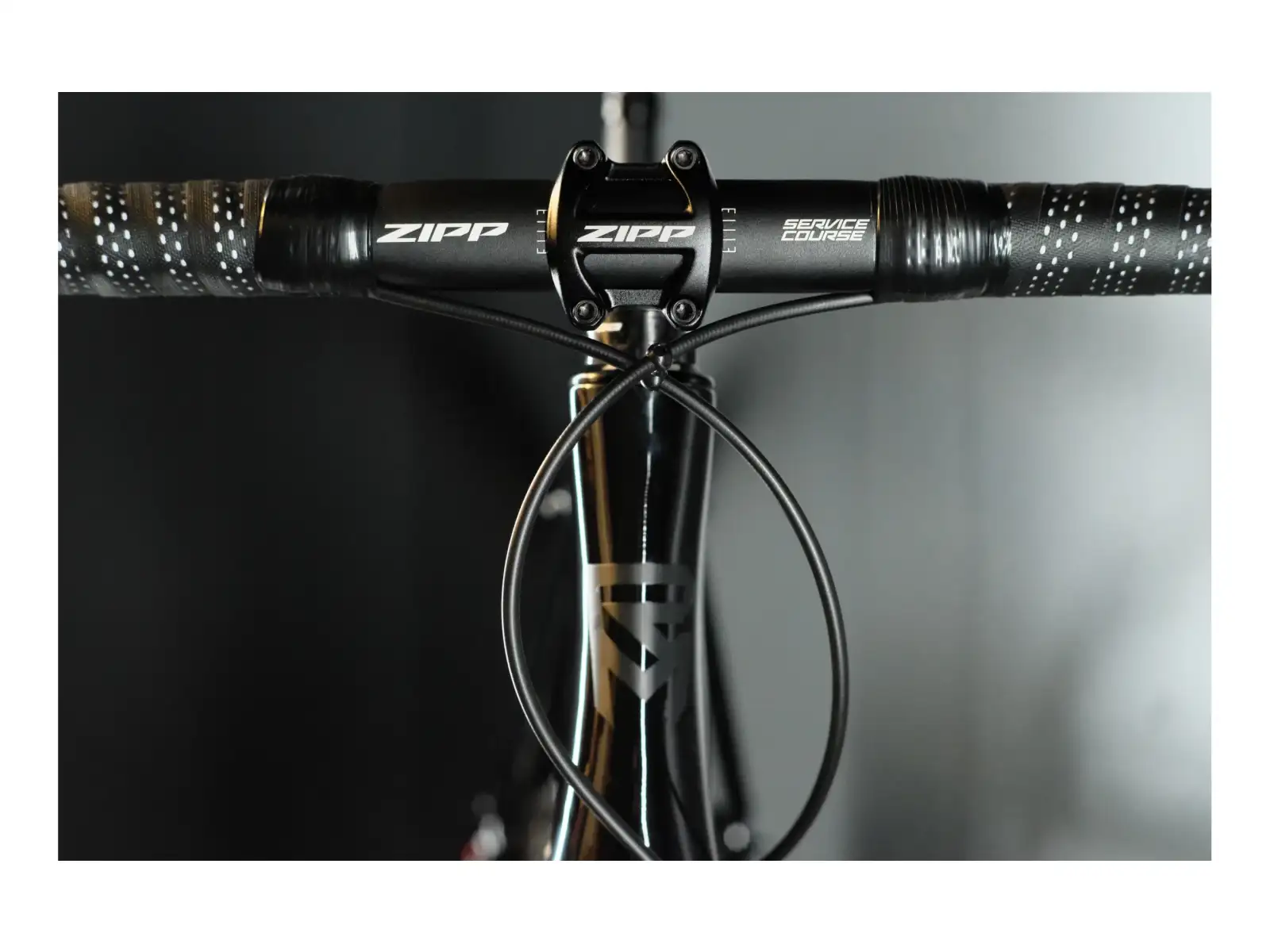 Rock Machine Gravelride CRB 900 AXS rower gravel Stealth Black WZÓR