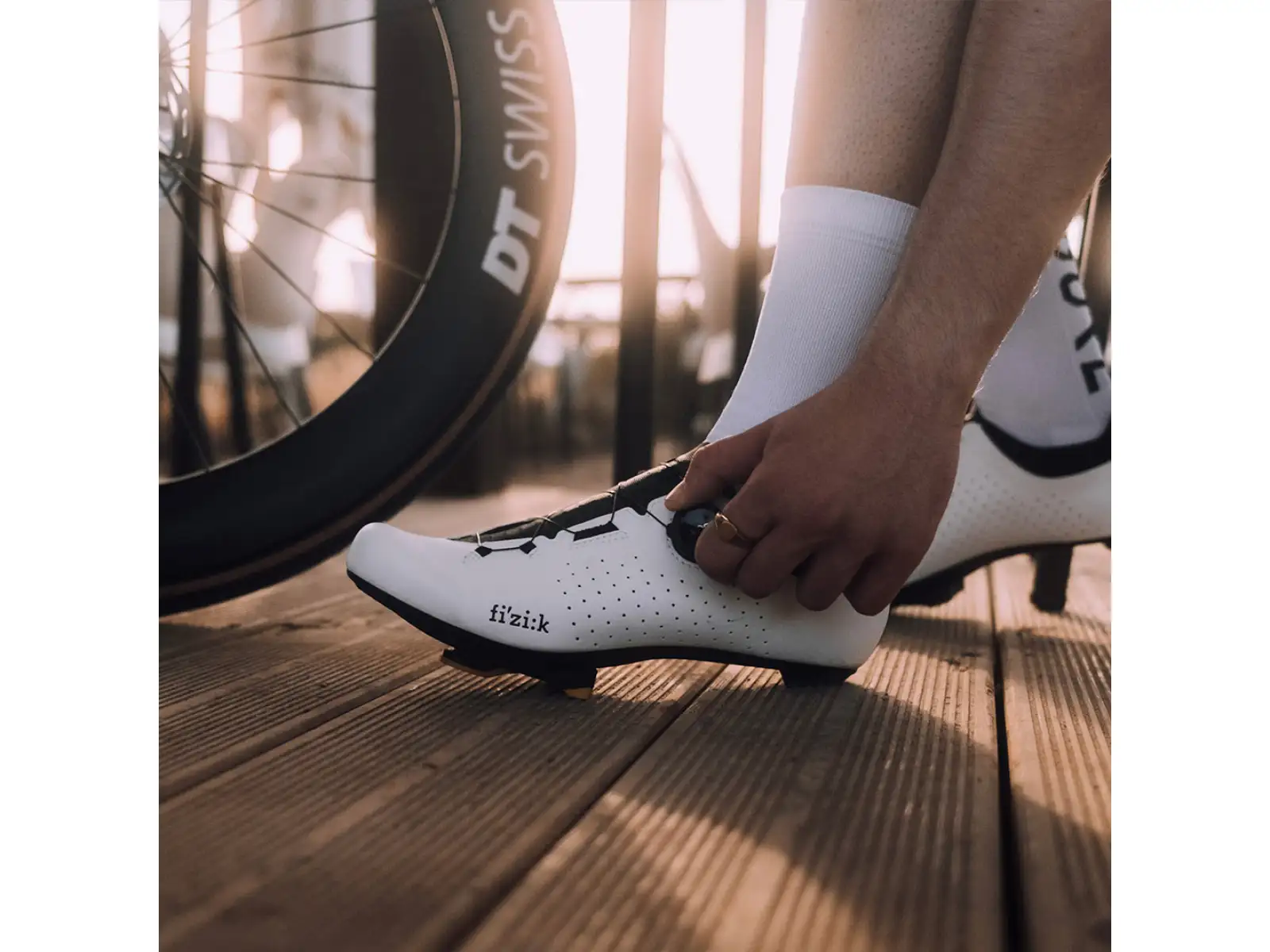 Fizik Vento Omna Wide szosowe buty kolarskie White/Black