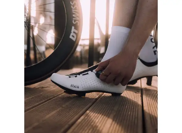 Fizik Vento Omna Wide szosowe buty kolarskie White/Black