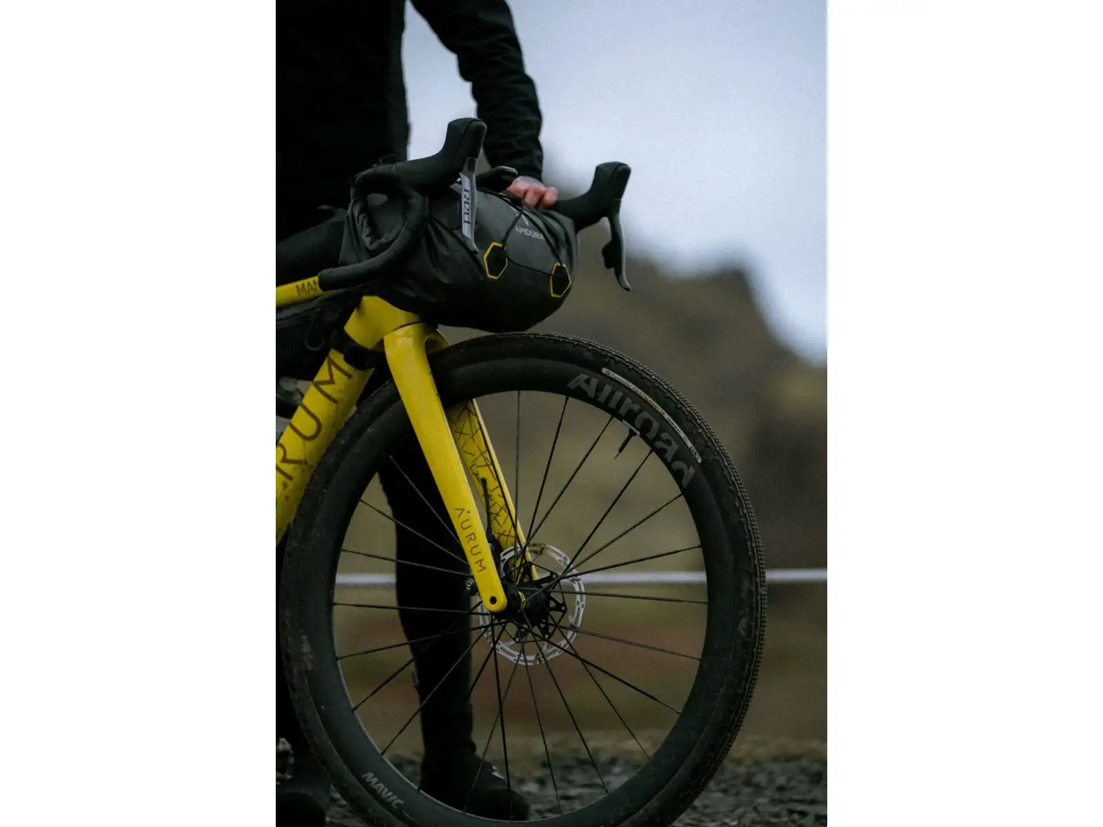 Mavic Allroad SL Carbon DISC CL gravel koła zaplecione