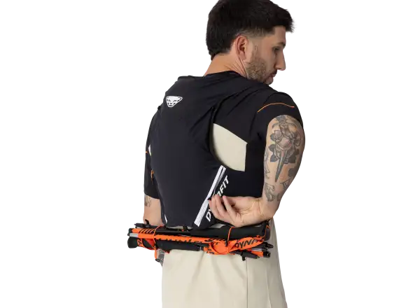 Dynafit Alpine 15 l kamizelka do biegania Black Out