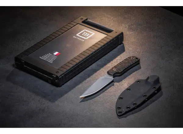 TB Outdoor Cammandeur G10 Nóż czarna