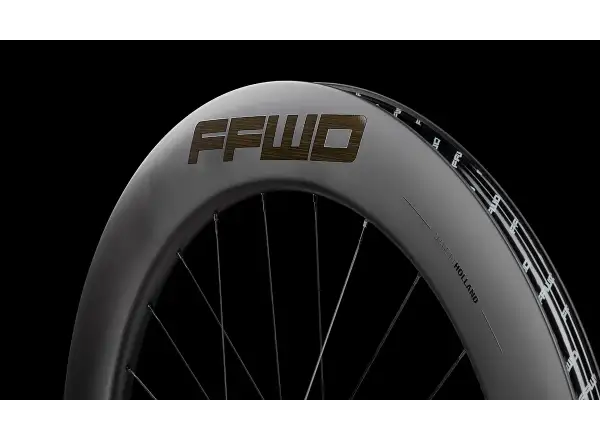 FFWD FALCON + RYOT77 Shimano 11/12sp zaplecione koła