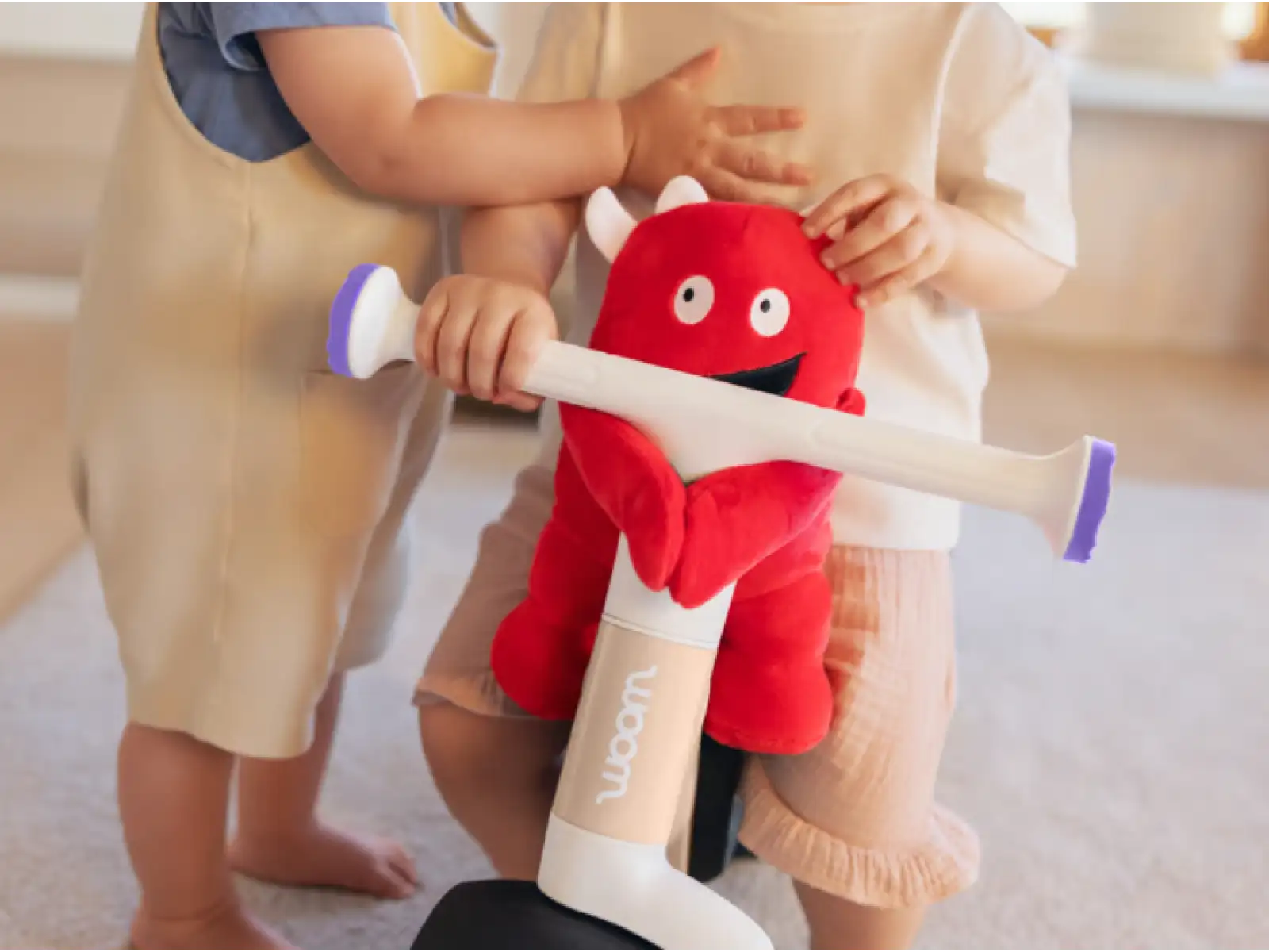 Woom WOW dziecięcy rowerek biegowy Pop Peach