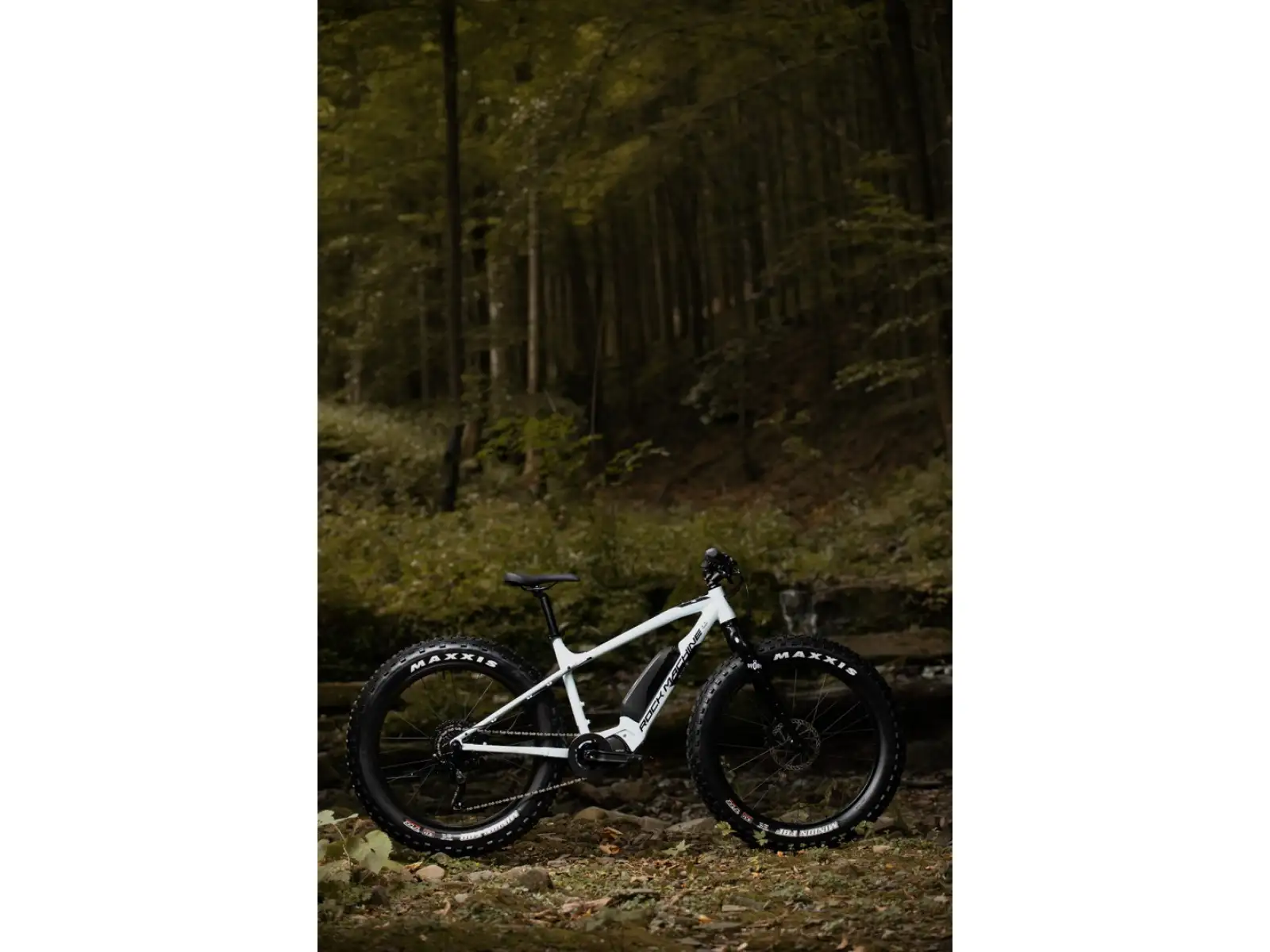 Rock Machine VYÖRY e50 S rower elektryczny typu fatbike Gloss White/Black WZÓR