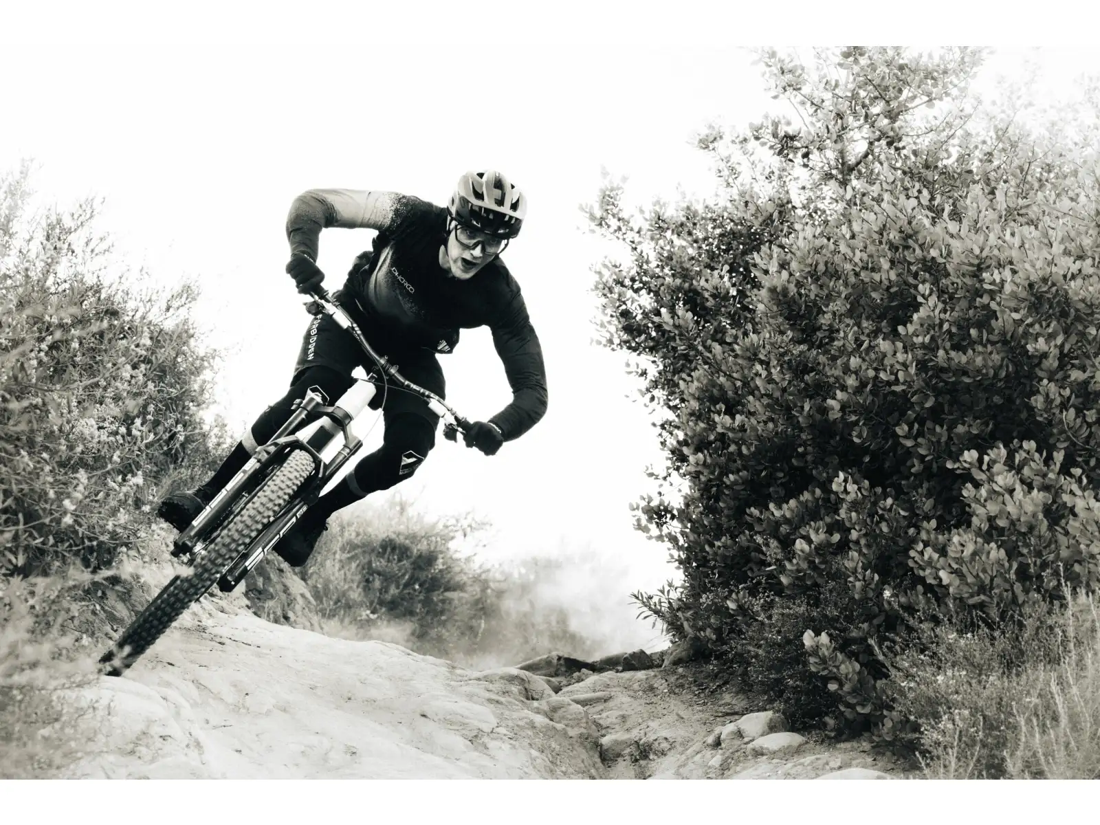 Giro Montaro Pro Spherical kask Mat Saphire