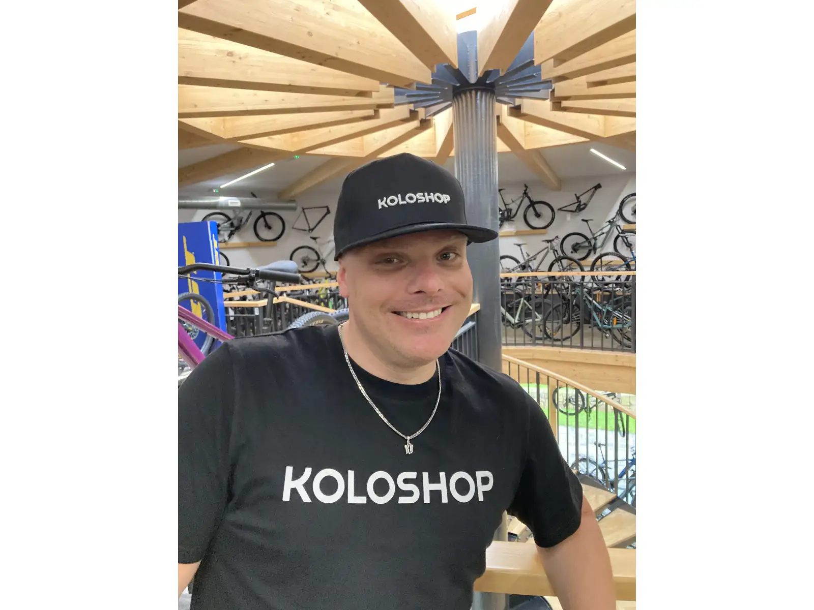 Koloshop Snapback Rapper 2024 czapka Black