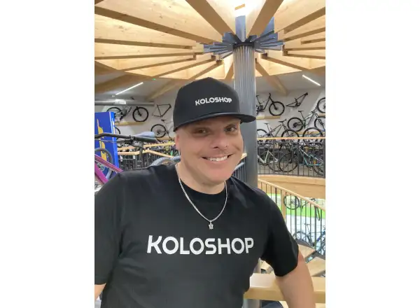Koloshop Snapback Rapper 2024 czapka Black