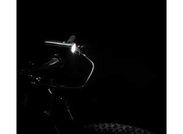 Lezyne Light Macro Drive 1400+ przednie światło Satin Black